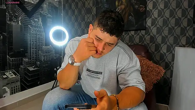 Leonsmoron online show from 30, 11, 2025