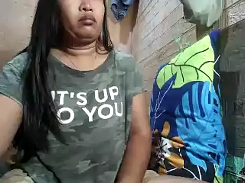 Snapshot of sweethotmom chatting on 13, 3, 2025 sweethotmom online show from 13, 3, 2025