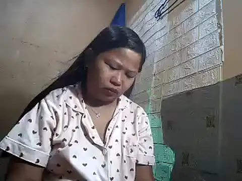 Snapshot of sweethotmom chatting on 14, 2, 2025 sweethotmom online show from 14, 2, 2025