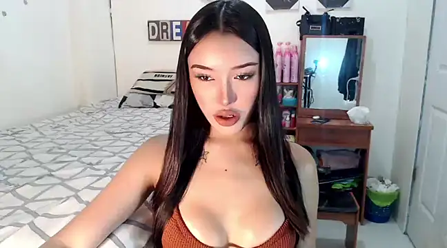 Snapshot of wiggle_nibble chatting on 12, 12, 2024 wiggle nibble online show from 12, 12, 2024