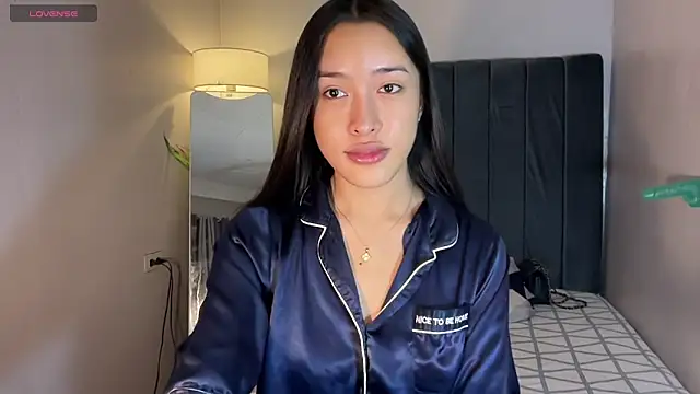 wiggle nibble online show from 16, 12, 2025