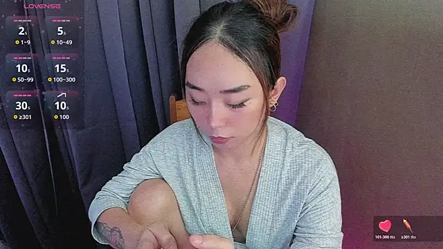 MissAyaCollins online show from 30, 11, 2025