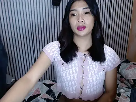 Snapshot of Maria-Moore chatting on 30, 9, 2025 Maria-Moore online show from 30, 9, 2025