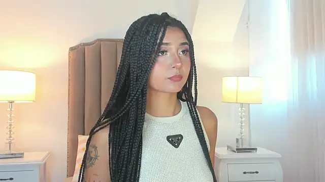 Emma Torres   online show from 31, 3, 2026