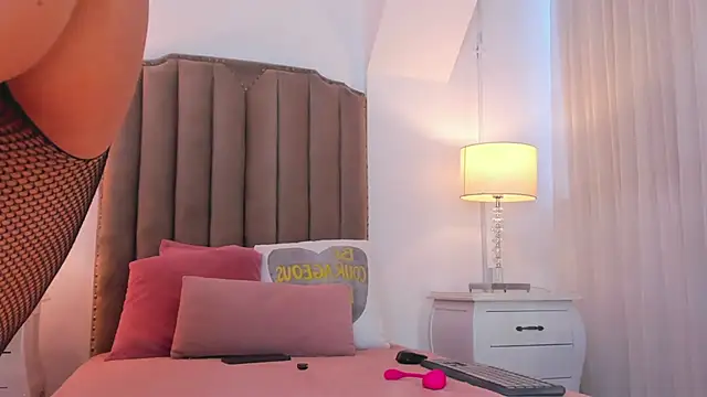 Emma Torres   online show from 9, 1, 2026