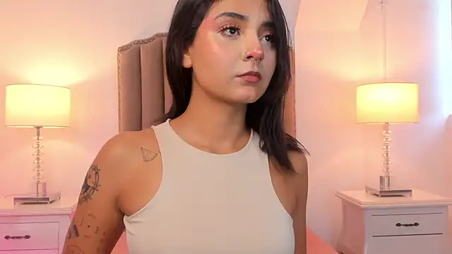 Emma Torres   online show from 4, 3, 2025