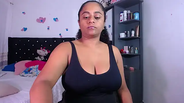 Snapshot of BellaKarla chatting on 27, 5, 2026 BellaKarla online show from 27, 5, 2026