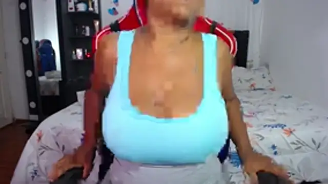 Snapshot of BellaKarla chatting on 20, 6, 2026 BellaKarla online show from 20, 6, 2026