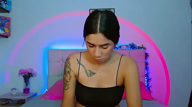 Snapshot of Layla_Rachel chatting on 10, 3, 2025 Layla Rachel online show from 10, 3, 2025