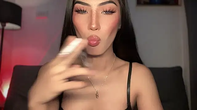 Snapshot of Bella_Gordon chatting on 30, 11, 2025 Bella Gordon online show from 30, 11, 2025