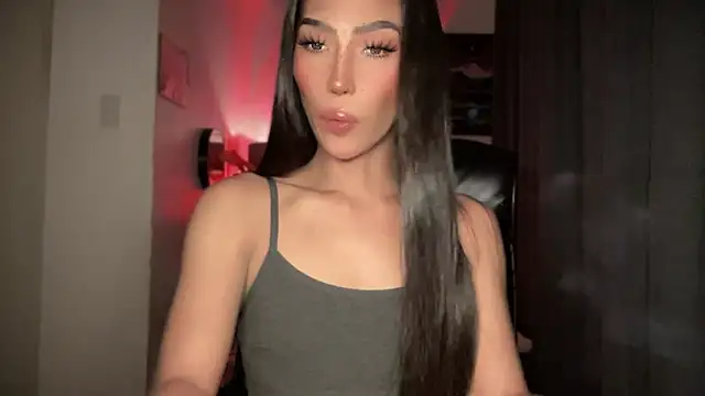 Snapshot of Bella_Gordon chatting on 8, 10, 2025 Bella Gordon online show from 8, 10, 2025