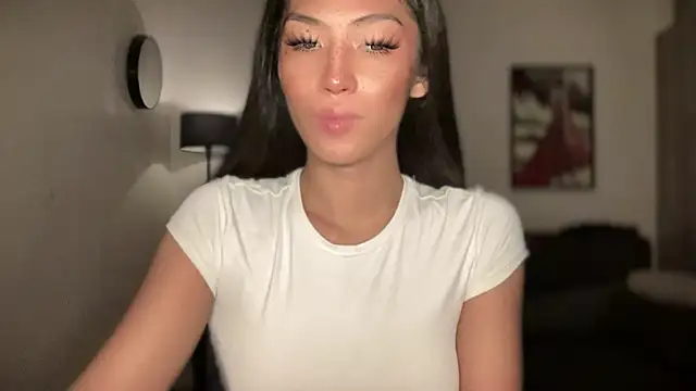 Bella Gordon online show from 18, 6, 2026