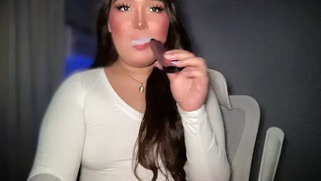 MissCataleyaxxx online show from 21, 4, 2026