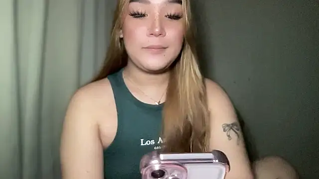 MissCataleyaxxx online show from 28, 1, 2025