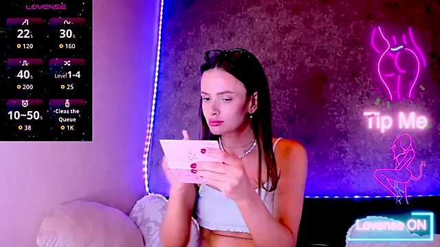 Snapshot of madina_taher chatting on 29, 5, 2026 madina taher online show from 29, 5, 2026