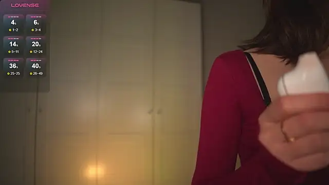 -JuicyMolly- online show from 23, 3, 2026