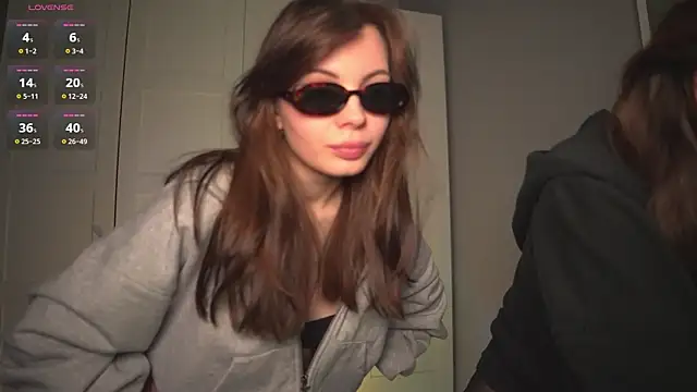 -JuicyMolly- online show from 23, 4, 2026