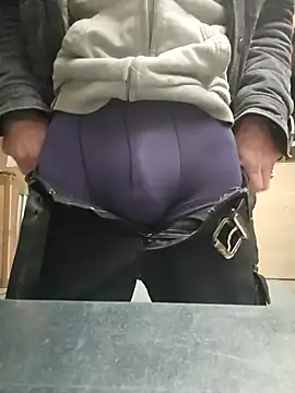 Xcoquinx online show from 21, 11, 2025