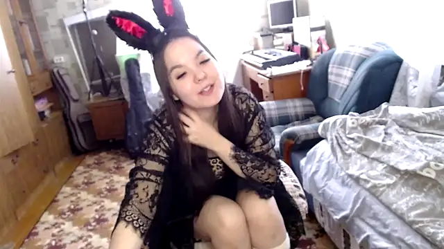 Var Kiss online show from 17, 2, 2025