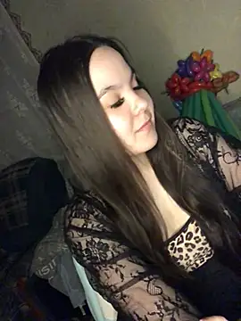 Var Kiss online show from 19, 3, 2025