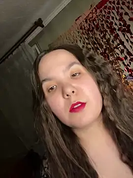 Var Kiss online show from 4, 3, 2026