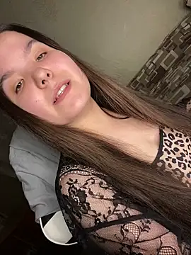 Var Kiss online show from 29, 11, 2025