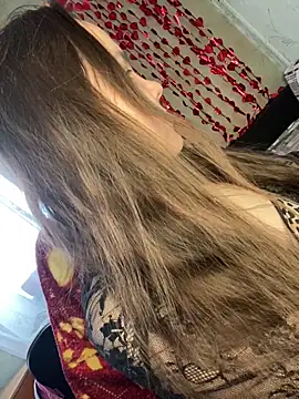 Var Kiss online show from 25, 2, 2026