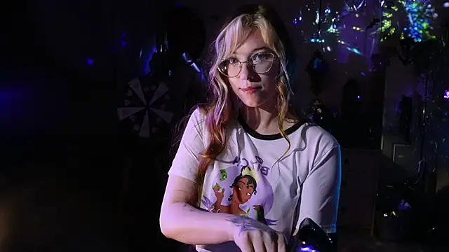 Scarlett Wanner online show from 9, 8, 2026