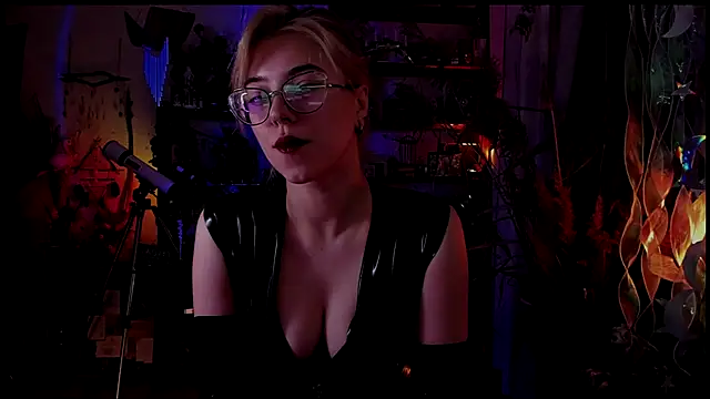 Scarlett Wanner online show from 4, 12, 2024