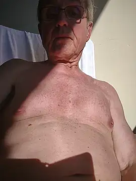 kiam471 online show from 23, 4, 2026