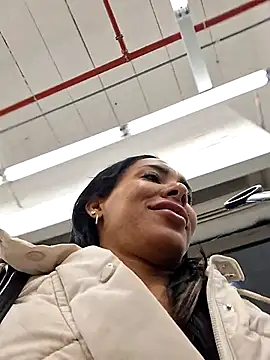 Doll Loren online show from 18, 10, 2025