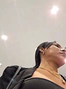 Doll Loren online show from 16, 9, 2025