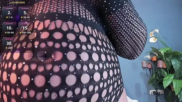 mensia hernandz online show from 18, 2, 2025