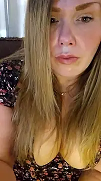 hollyg221 online show from 9, 1, 2026