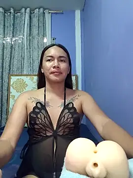 Snapshot of lady_kim_boner chatting on 28, 5, 2026 lady kim boner online show from 28, 5, 2026