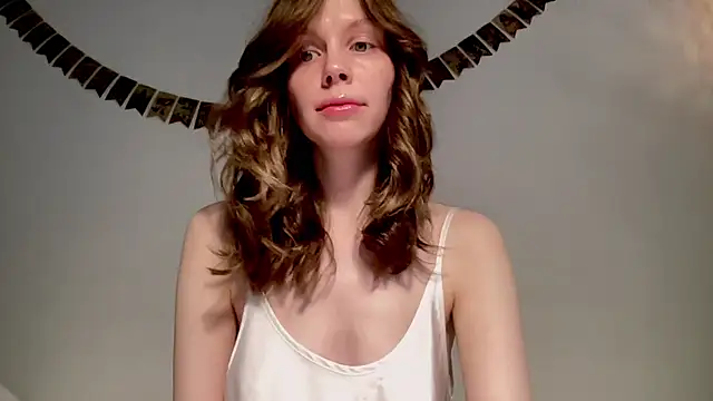Nikki Mimimi online show from 2, 2, 2025