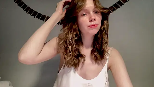 Nikki Mimimi online show from 25, 1, 2025