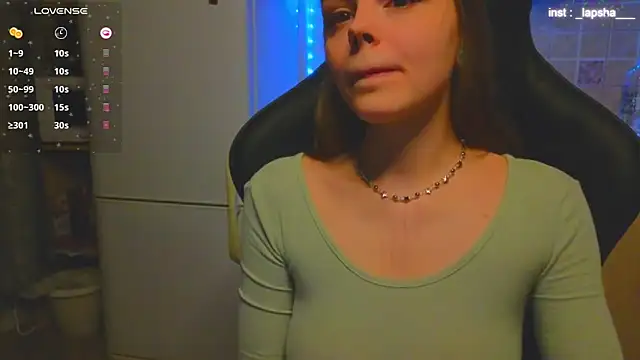  D Love  online show from 25, 1, 2025