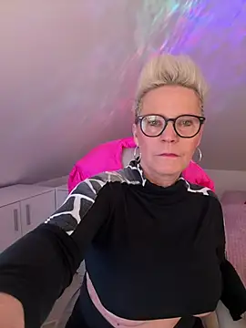 German Milf online show from 4, 4, 2026