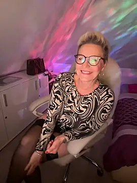 German Milf online show from 23, 10, 2025