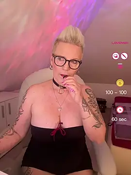 German Milf online show from 3, 6, 2026