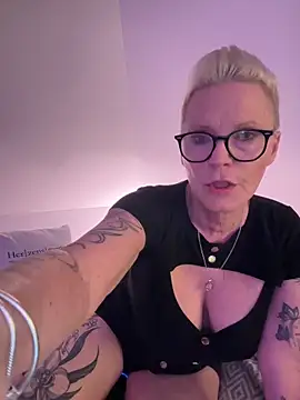 German Milf online show from 11, 3, 2025