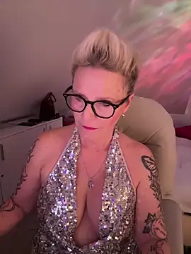 German Milf online show from 21, 12, 2025