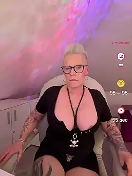 German Milf online show from 17, 5, 2026