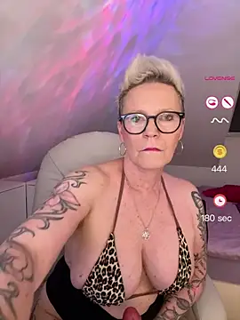 German Milf online show from 5, 5, 2026