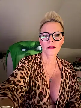 German Milf online show from 29, 11, 2025