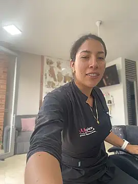 daniela henao online show from 11, 3, 2026