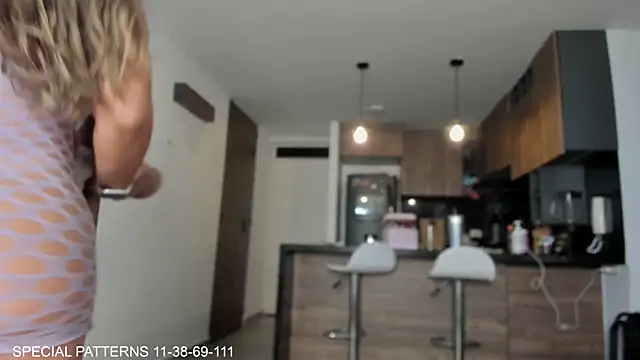 daniela henao online show from 24, 2, 2026