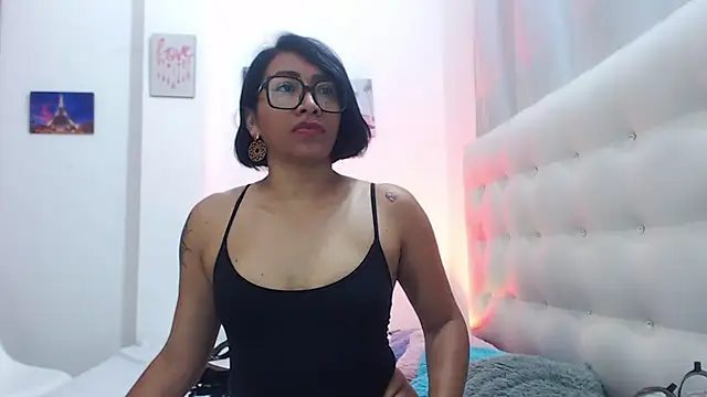 hornywife  online show from 24, 9, 2025