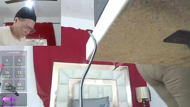 candyrojas online show from 5, 12, 2025